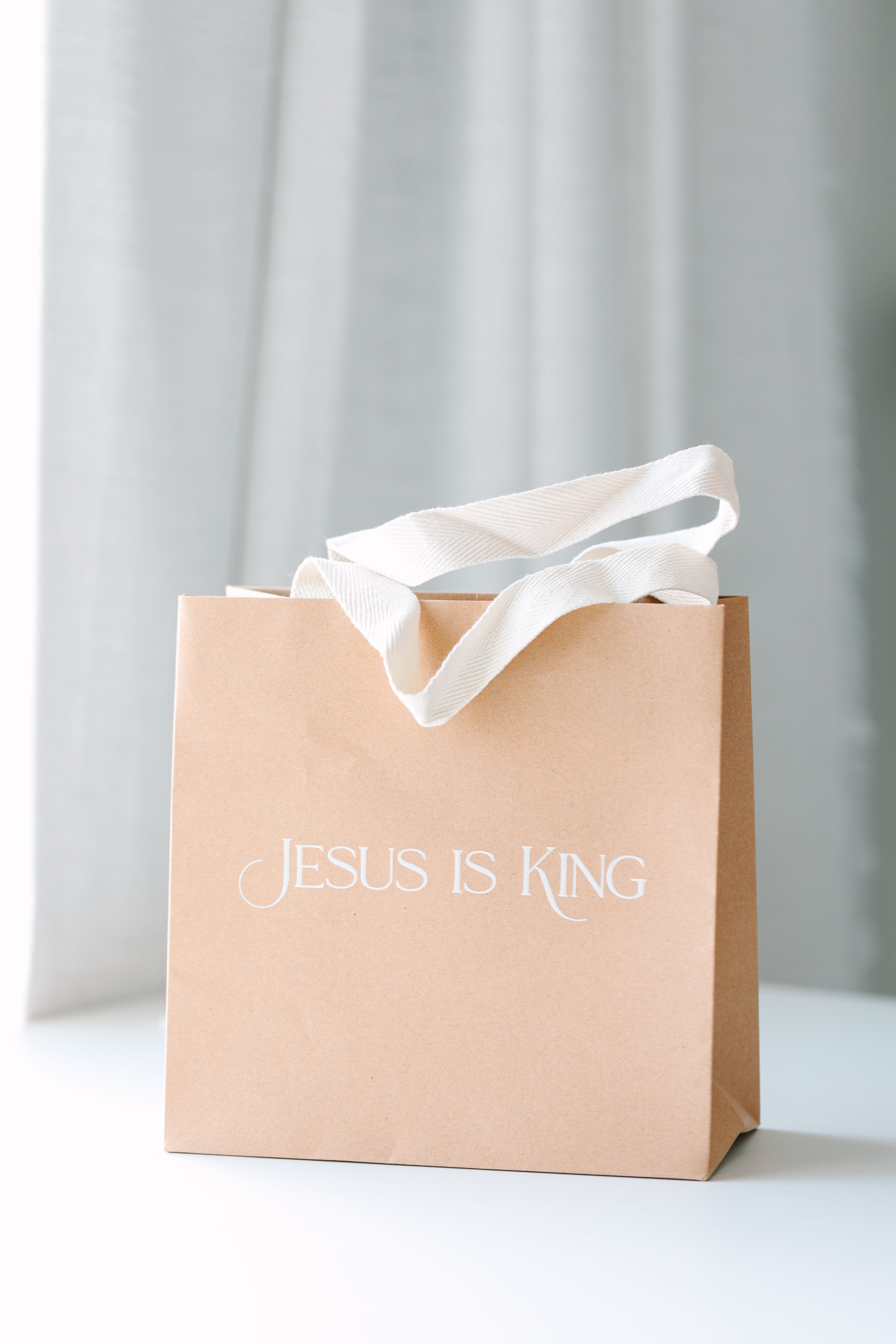 Jesus is King Kraft Gift Bag – Holy Pals