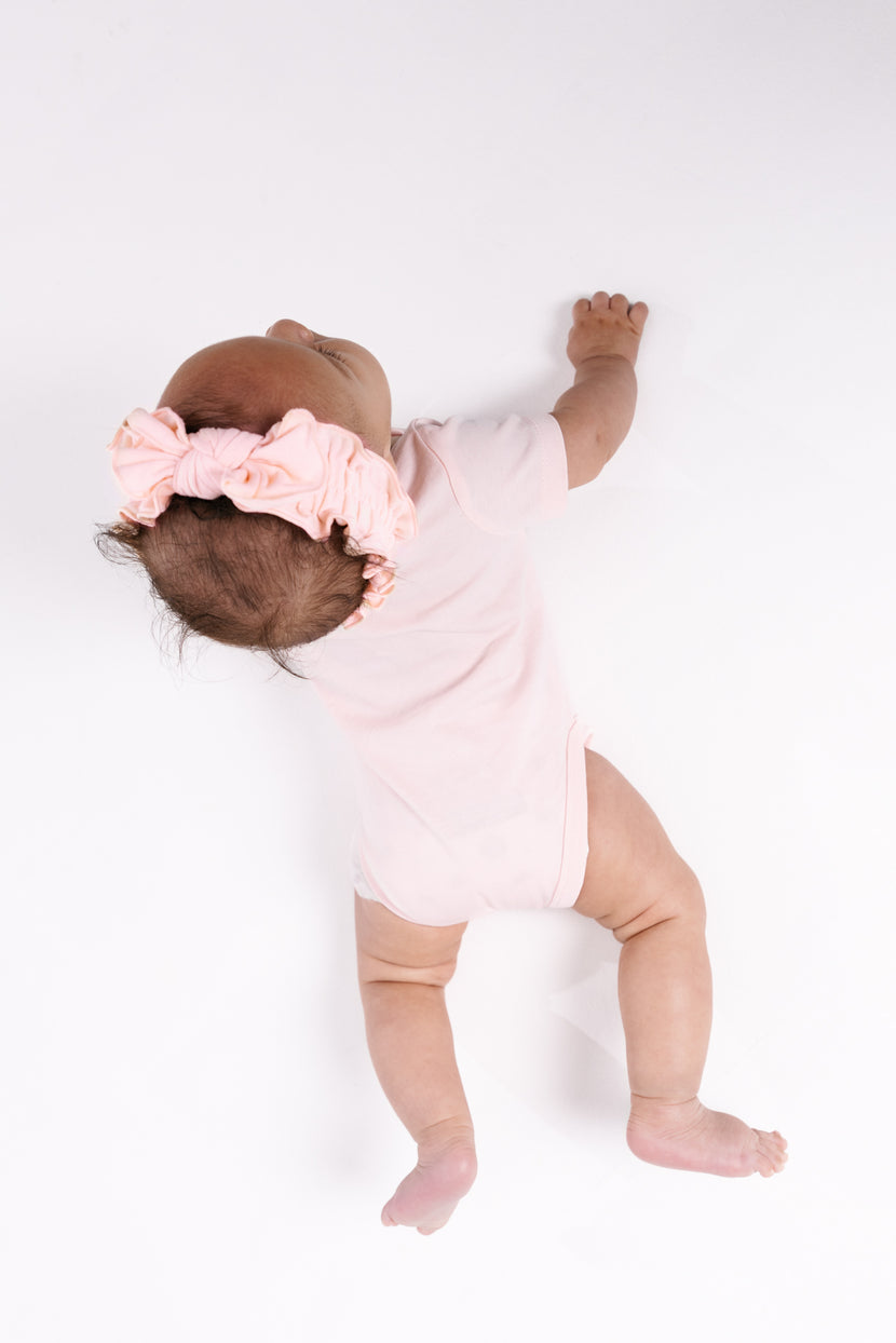 Baby Pink Prayer Pocket Bodysuit | Short Sleeve
