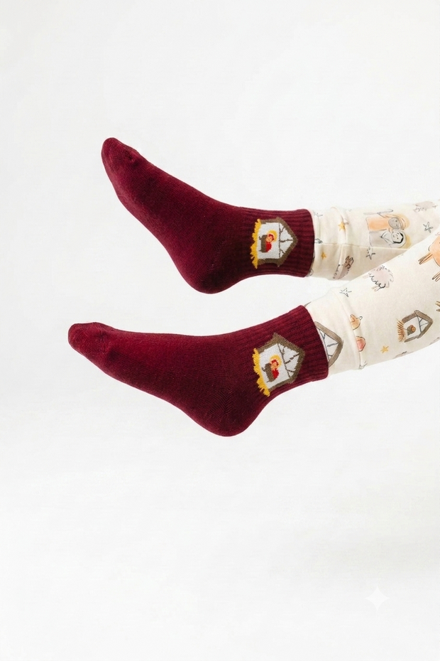 Away in a Manger Quarter Socks