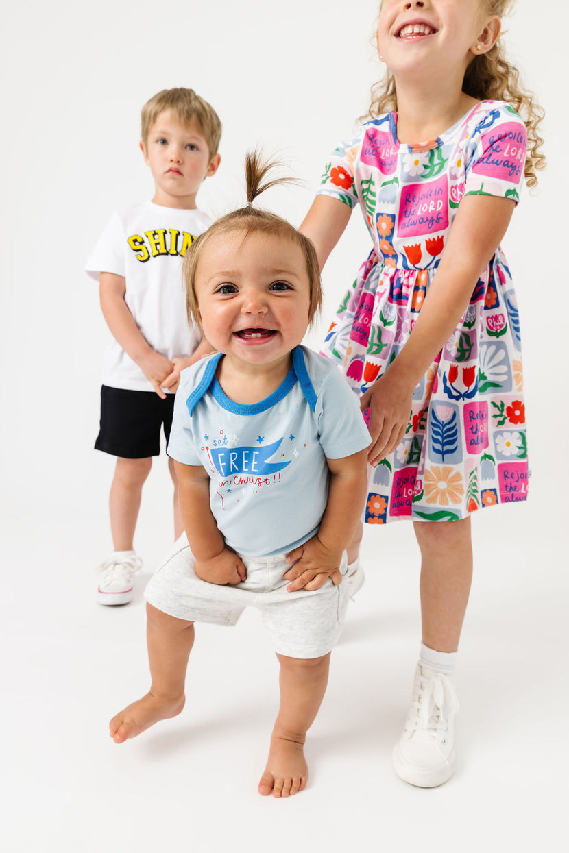 Baby Set Free in Christ Bodysuit Cotton | Short Sleeve