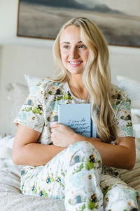 He is Risen Women's PJ Short Sleeve Jogger Set